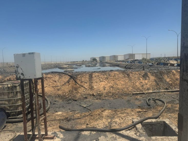 Cleaning and treatment of oil ponds and lakes